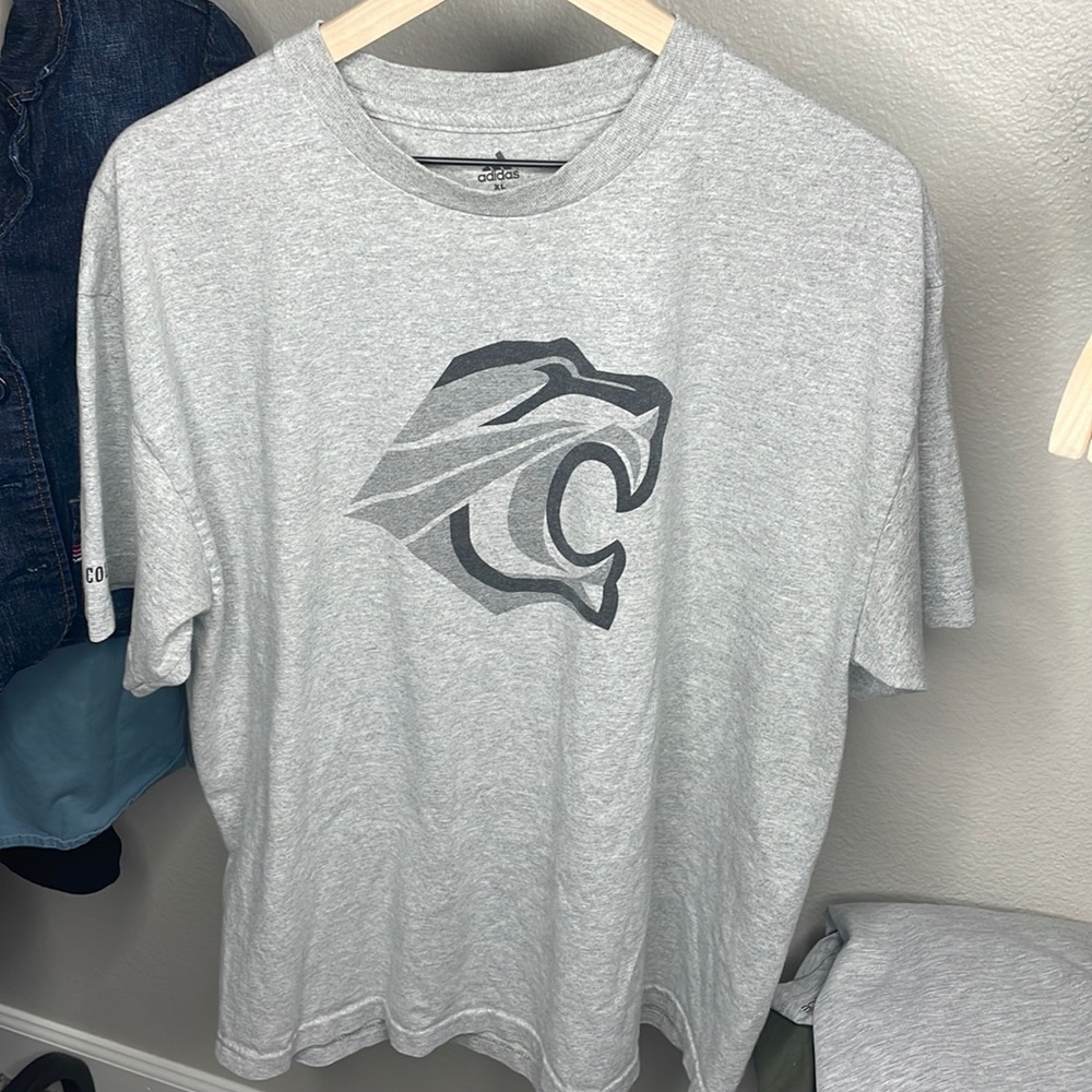Adidas t-shirt